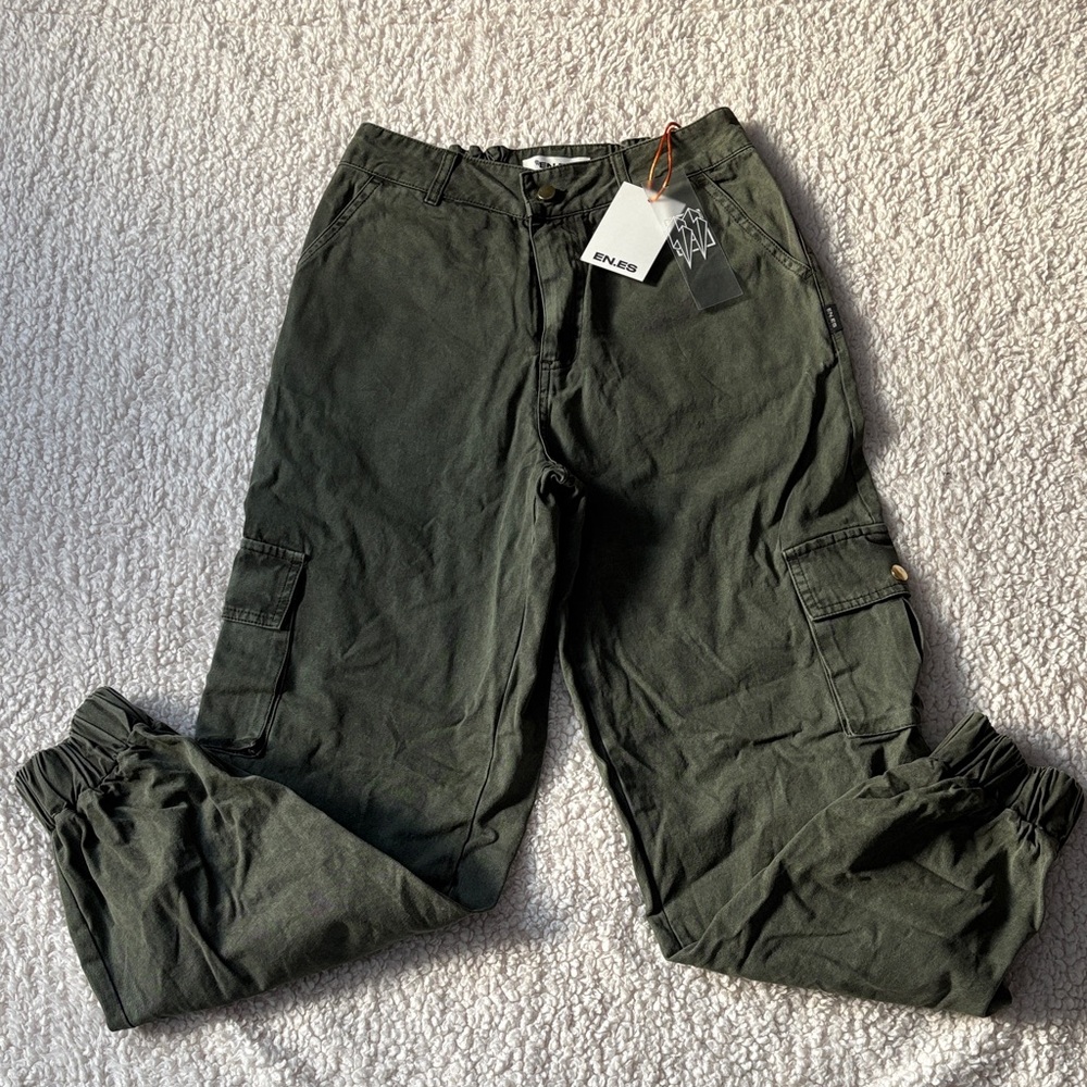 Women’s cargo pants